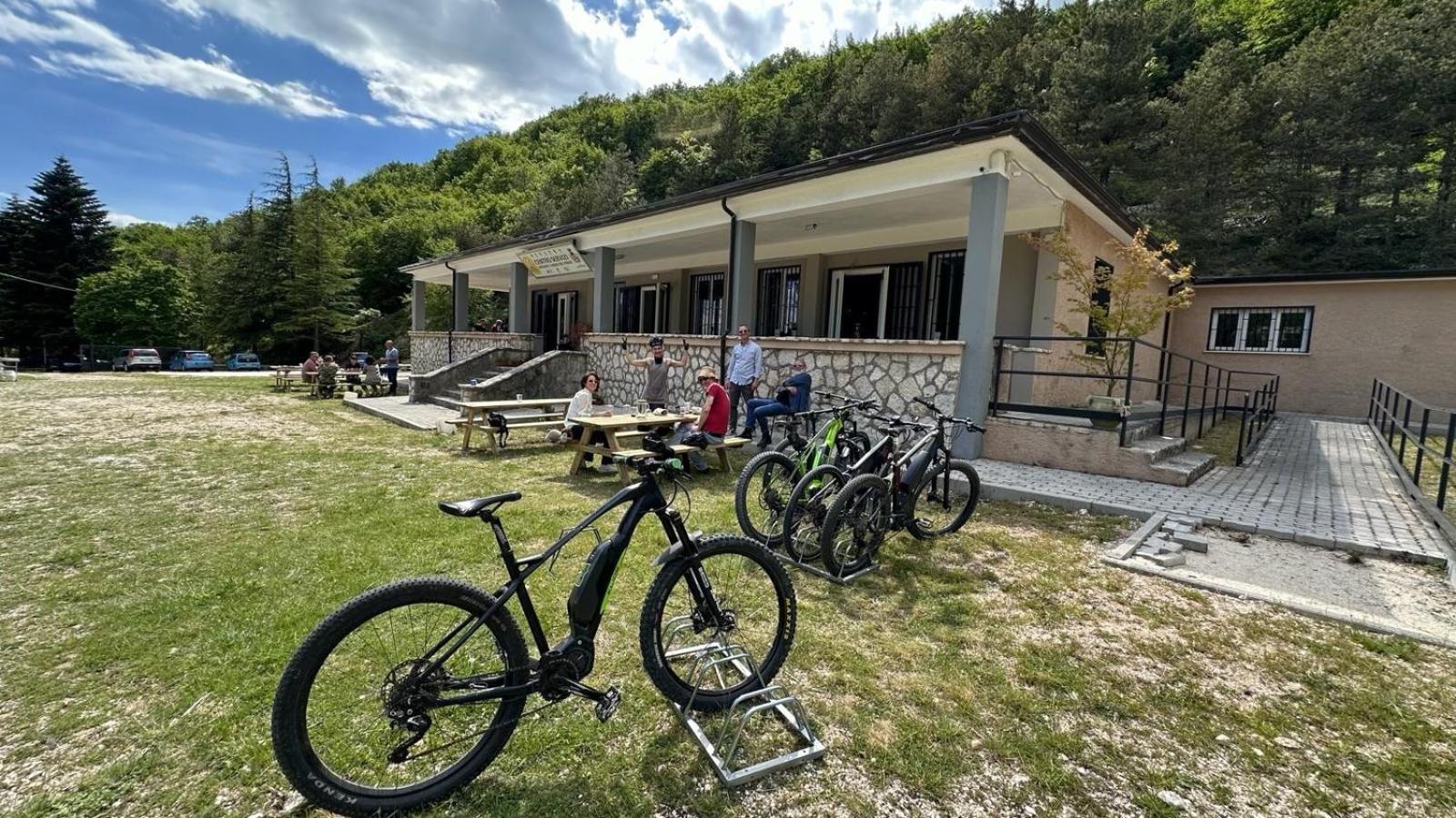 Orsa Maggiore Rifugio Campoli Appennino Luaran gambar